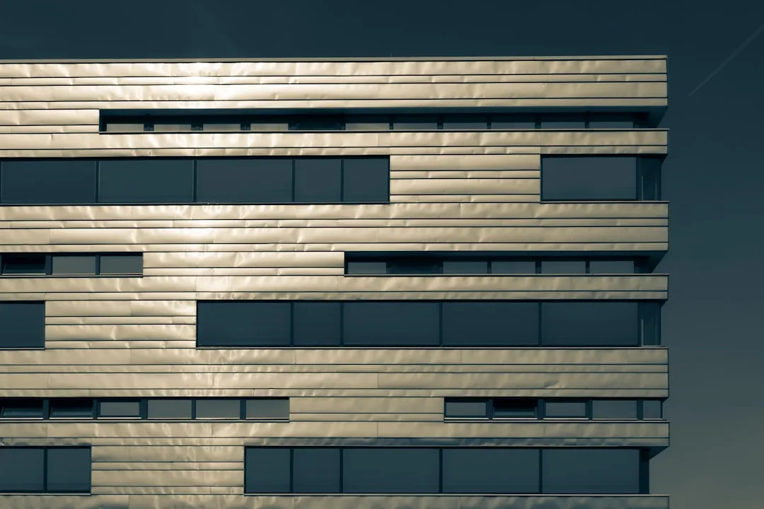 Pourquoi les façades EPS sans protection hydrofuge se dégradent 5 fois plus vite