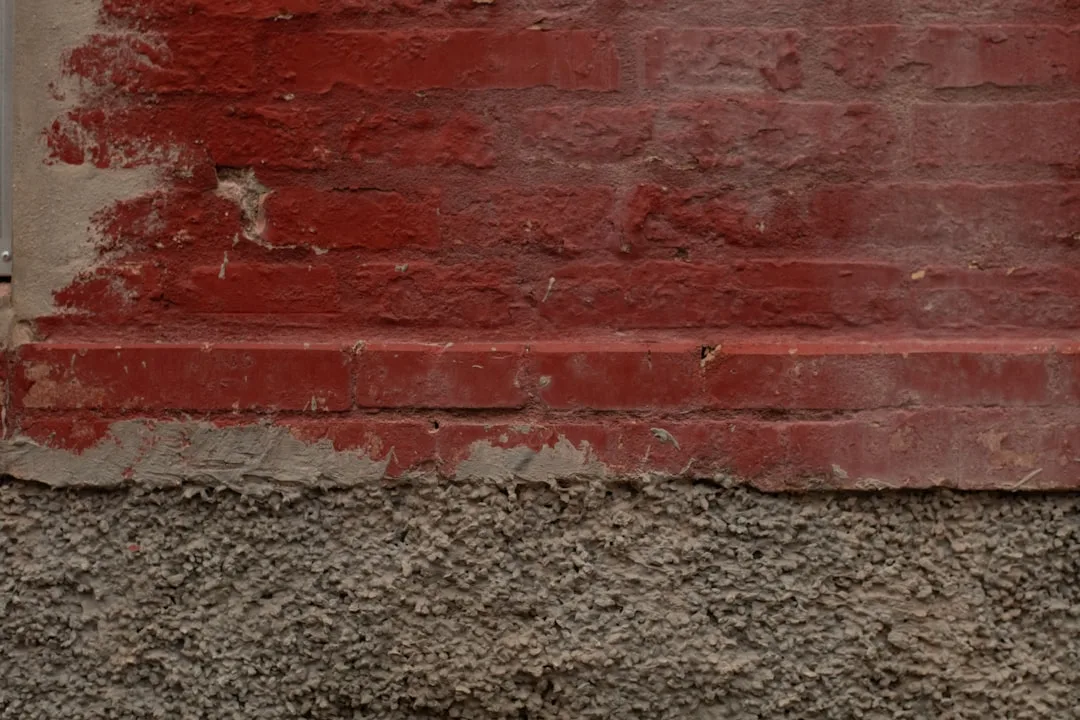 Pourquoi le soubassement en polystyrène EPS est l&rsquo;élément fondateur d&rsquo;une façade bien structurée