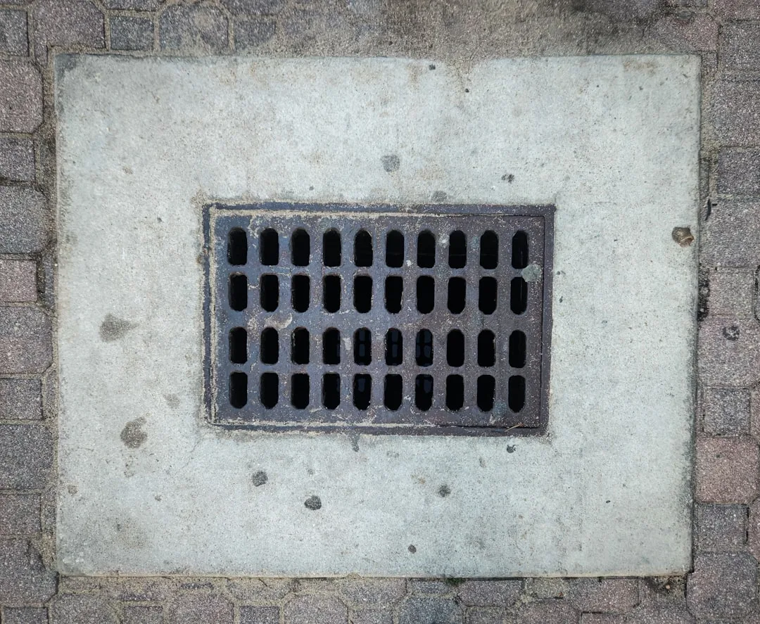 Appuis de fenêtre EPS : l&rsquo;eau s&rsquo;accumule sous vos châssis sans la bonne pente
