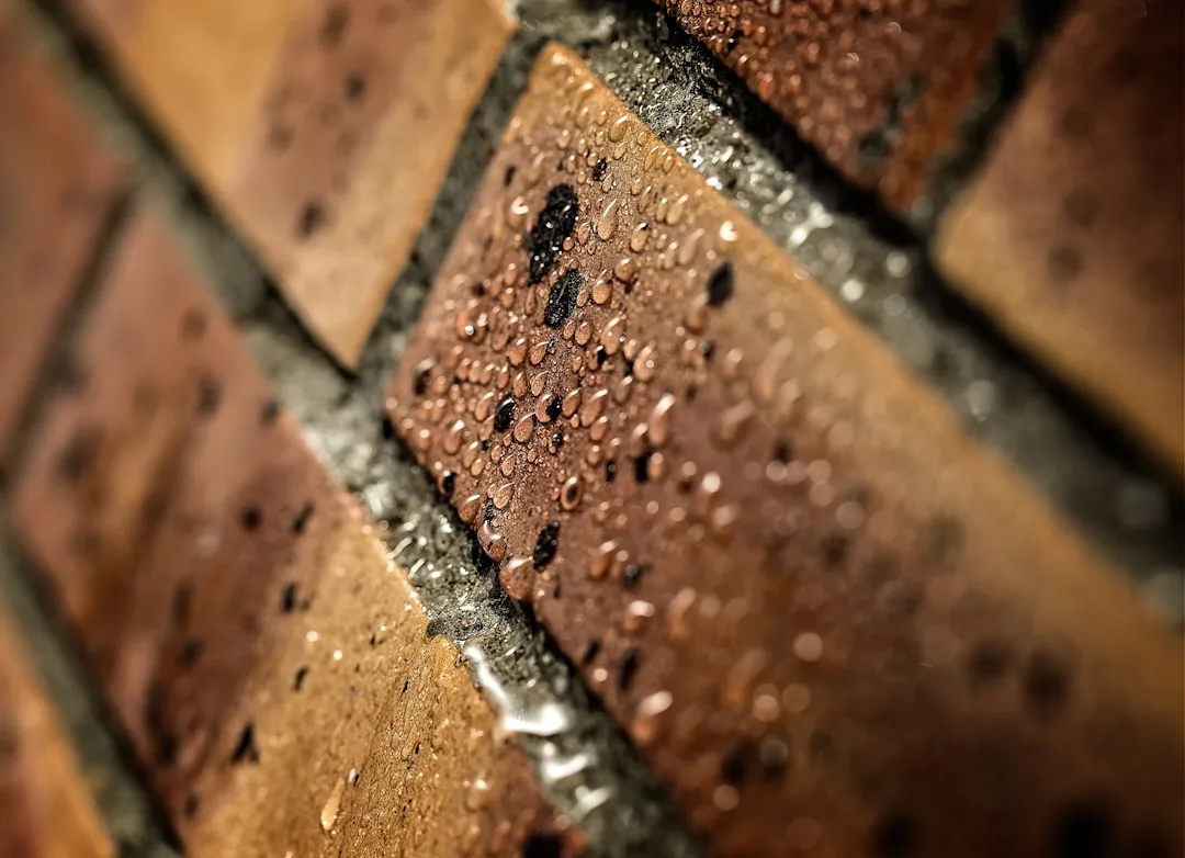 Culasse EPS façade : pourquoi cette zone invisible crée des fuites en cascade et comment la corriger
