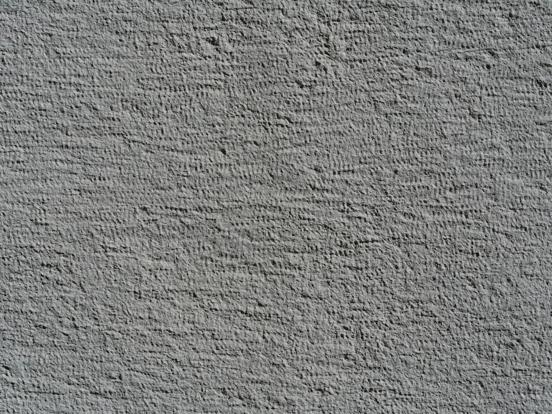 Finition au peigne EPS façade: pourquoi ce détail détermine 15 ans de durabilité